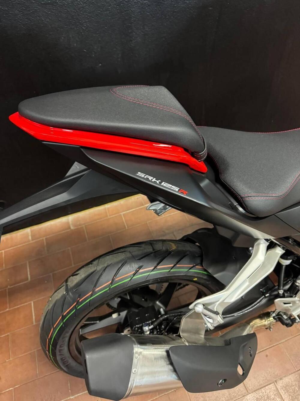 QJ Motor SRK 125 R (2025 - 26) (4)