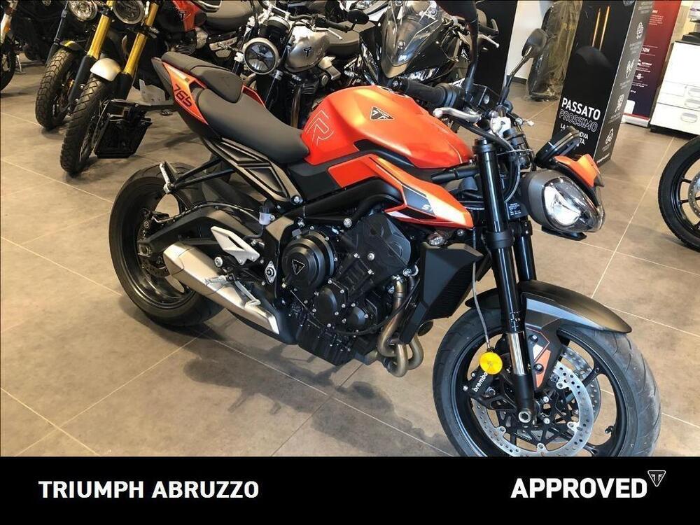 Triumph Street Triple 765 R (2023 - 26) (2)