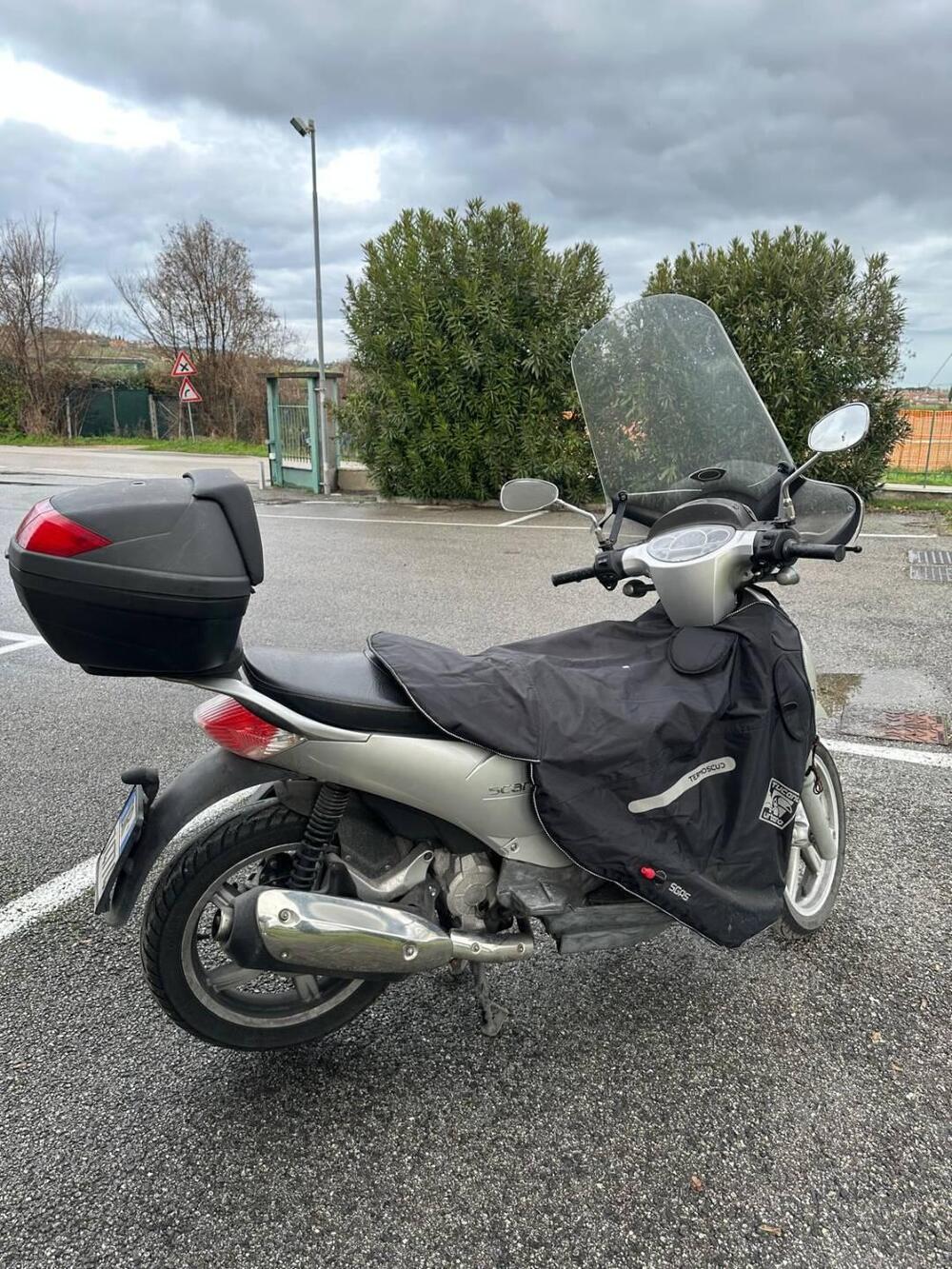 Aprilia Scarabeo 200 i.e. (2011 - 16) (3)