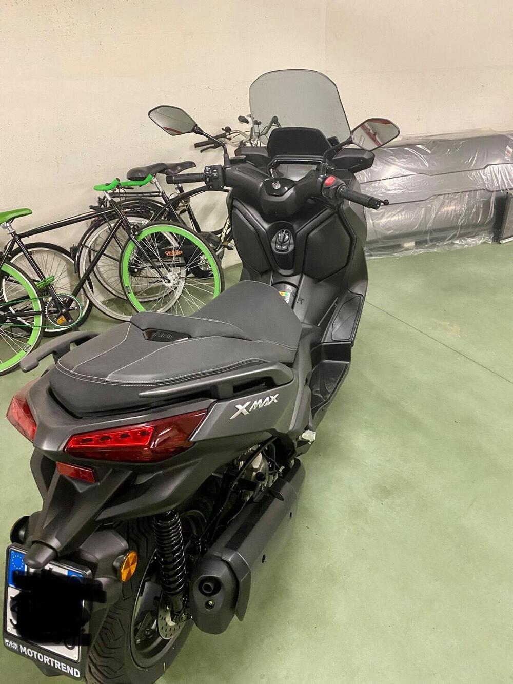 Yamaha X-Max 300 (2021 - 24) (4)