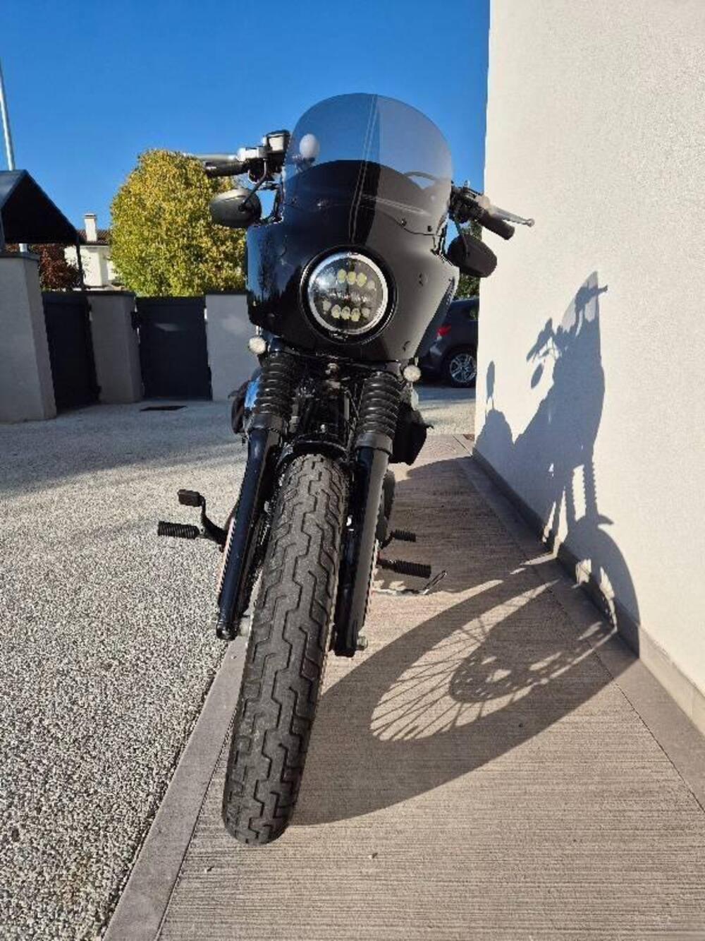 Harley-Davidson 1690 Street Bob (2017) - FXDB (3)