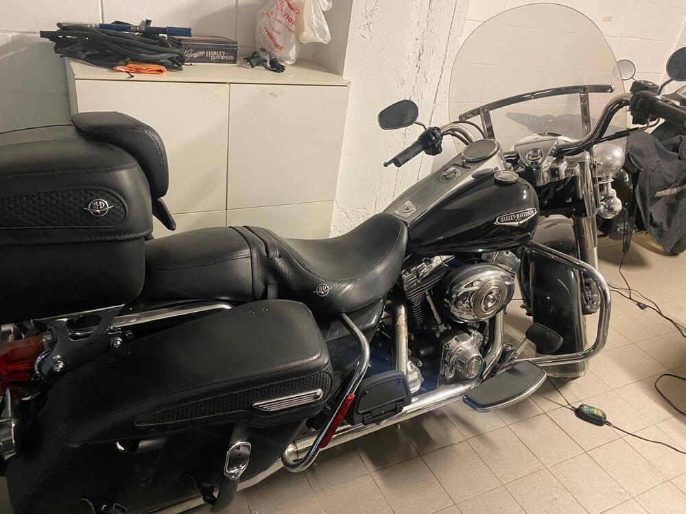 Harley-Davidson 1584 Road King Classic (2007 - 10) - FLHRC (3)