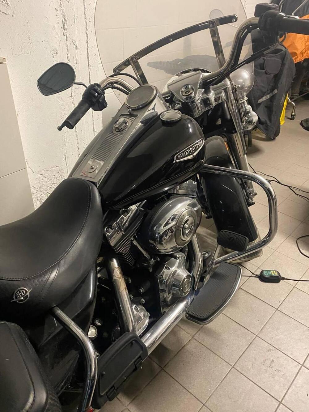 Harley-Davidson 1584 Road King Classic (2007 - 10) - FLHRC (4)