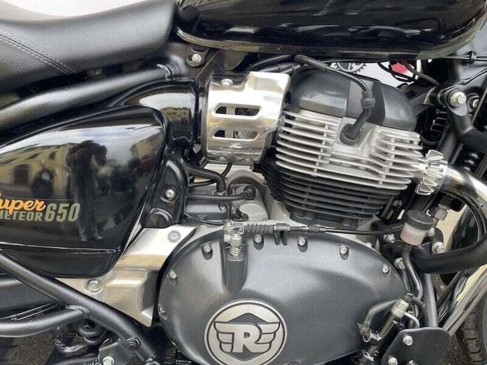 Royal Enfield Super Meteor 650 (2023 - 26) (10)