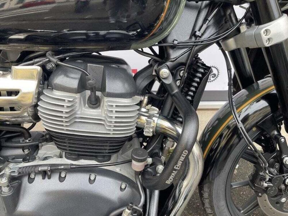 Royal Enfield Super Meteor 650 (2023 - 26) (13)
