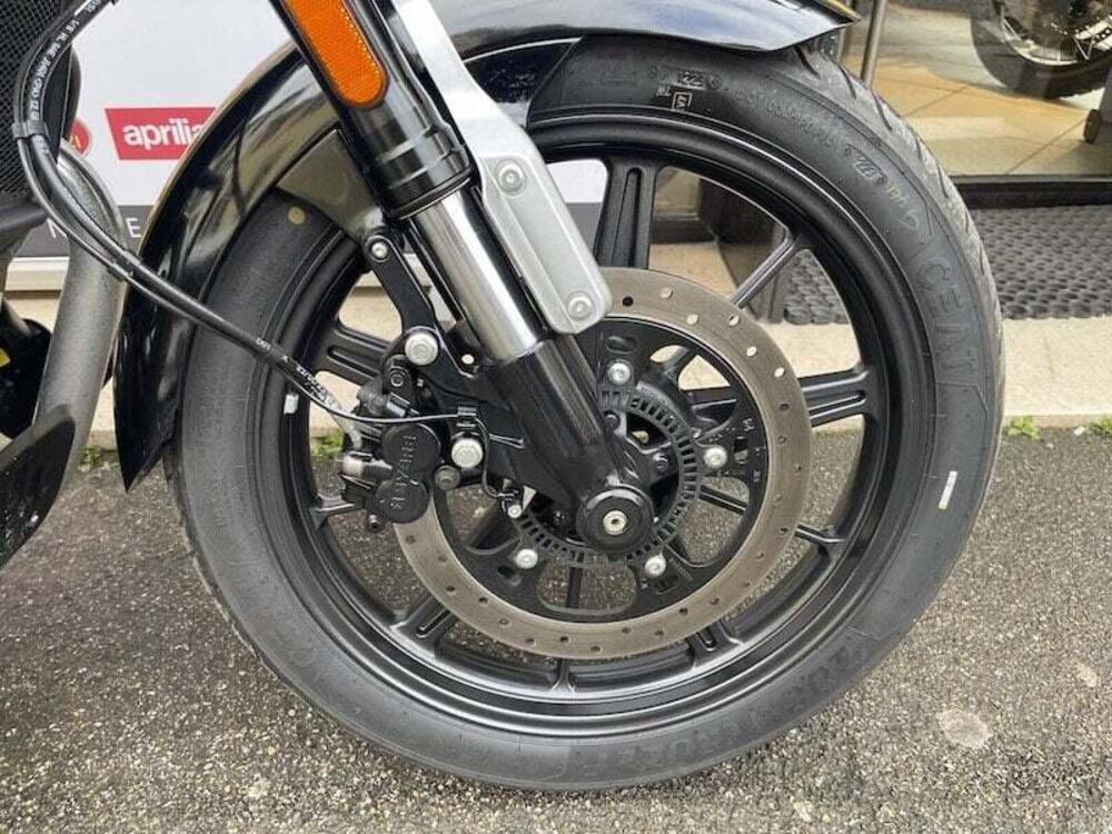 Royal Enfield Super Meteor 650 (2023 - 26) (17)