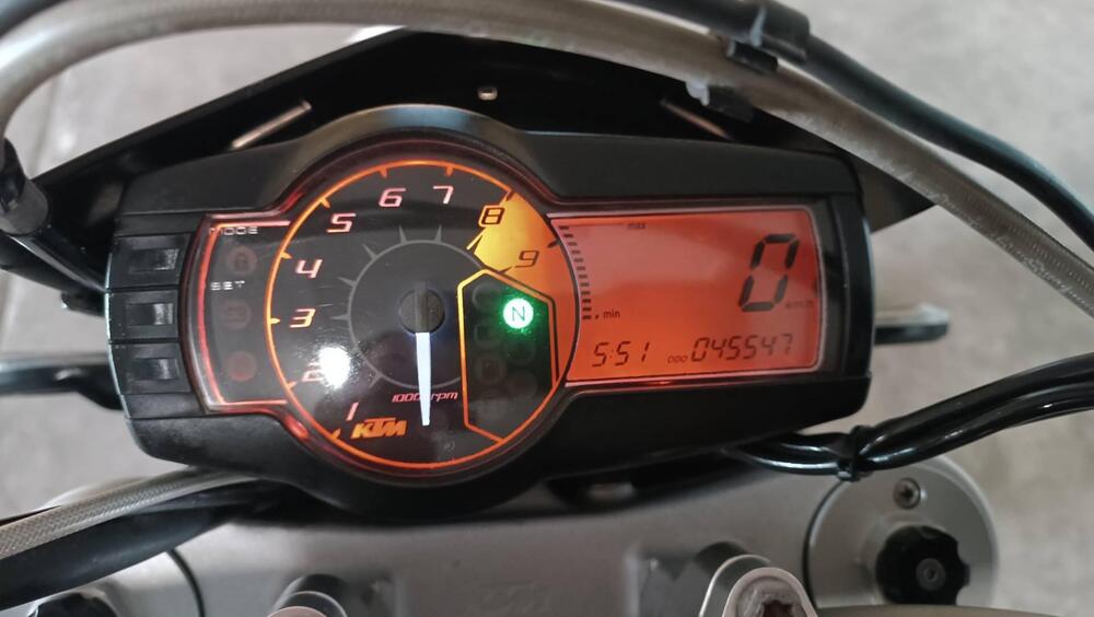 KTM 690 SMC (2008- 11) (5)