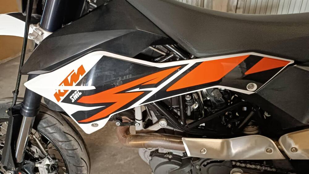 KTM 690 SMC (2008- 11) (3)