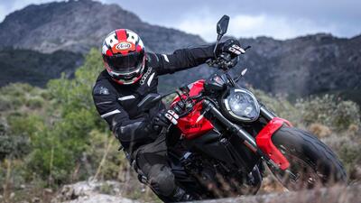 Ducati Monster V2: Ritorno alle origini