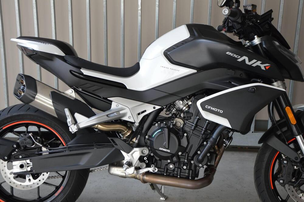 CFMOTO 800NK Advanced (2023 - 26) (7)