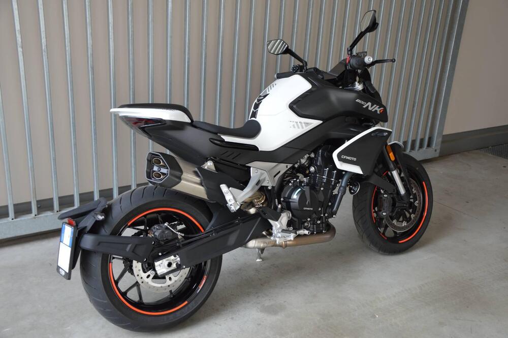 CFMOTO 800NK Advanced (2023 - 26) (10)