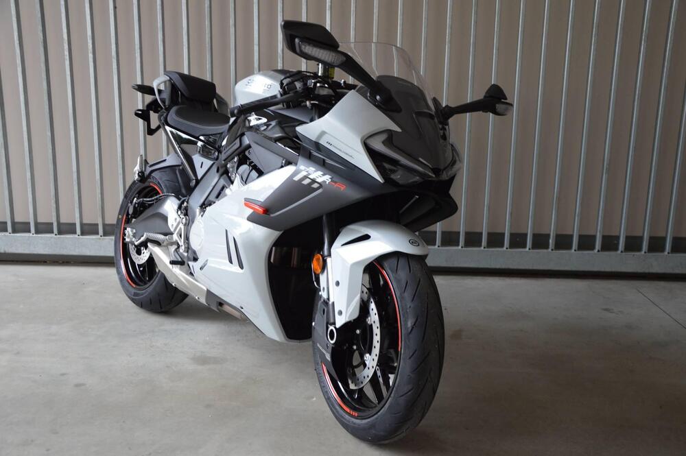 CFMOTO 675SR-R (2025 - 26) (3)