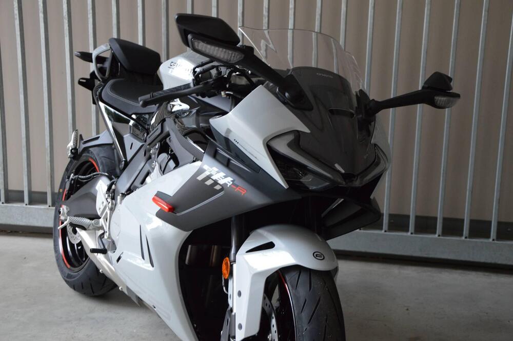 CFMOTO 675SR-R (2025 - 26) (4)