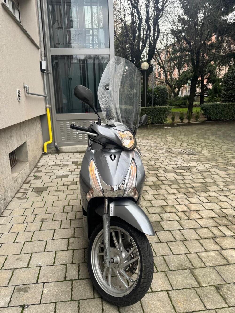 Honda SH 150 i ABS (2013 - 16) (2)