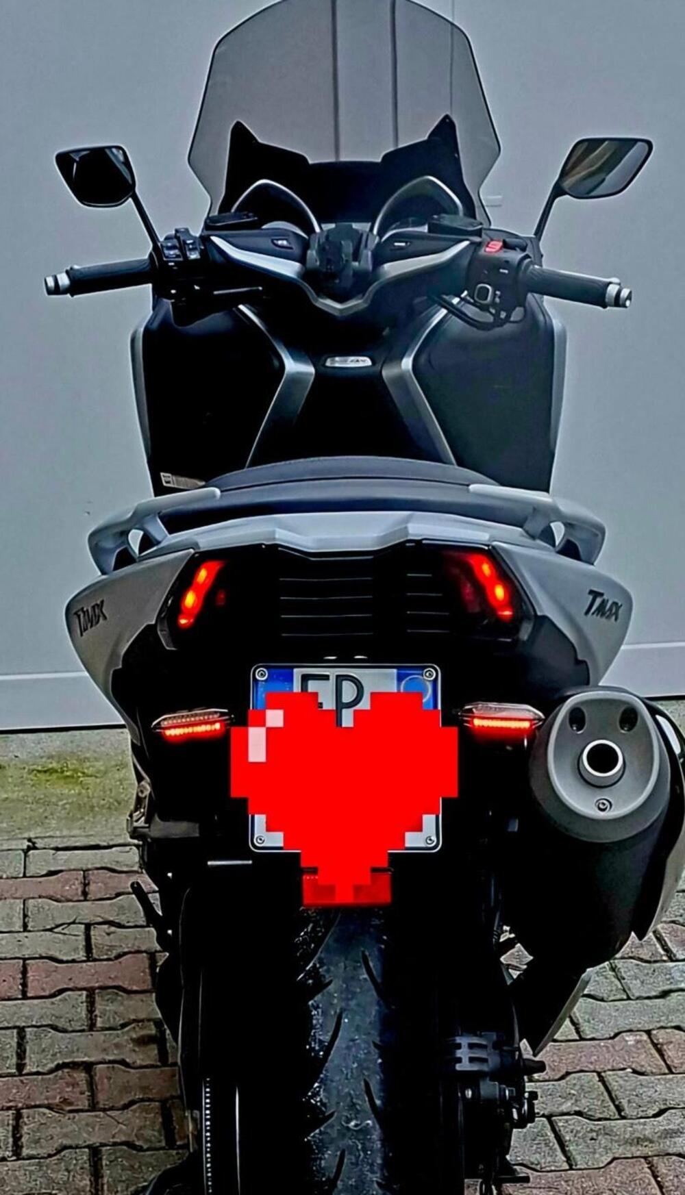 Yamaha T-Max 530 DX (2017 - 19) (3)
