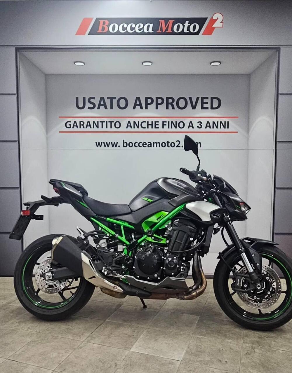 Kawasaki Z 900 (2025 - 26) (2)