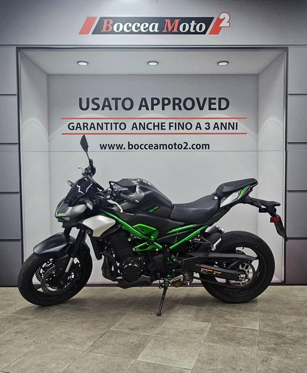 Kawasaki Z 900 (2025 - 26) (4)