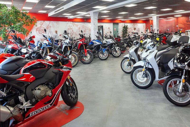 Mercato moto: usato in calo a gennaio 2026, ma in Italia vale il doppio del nuovo