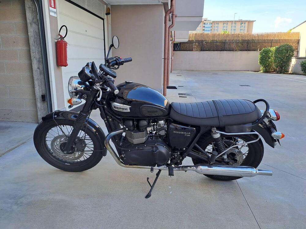 Triumph Bonneville T100 (2008 - 16) (2)