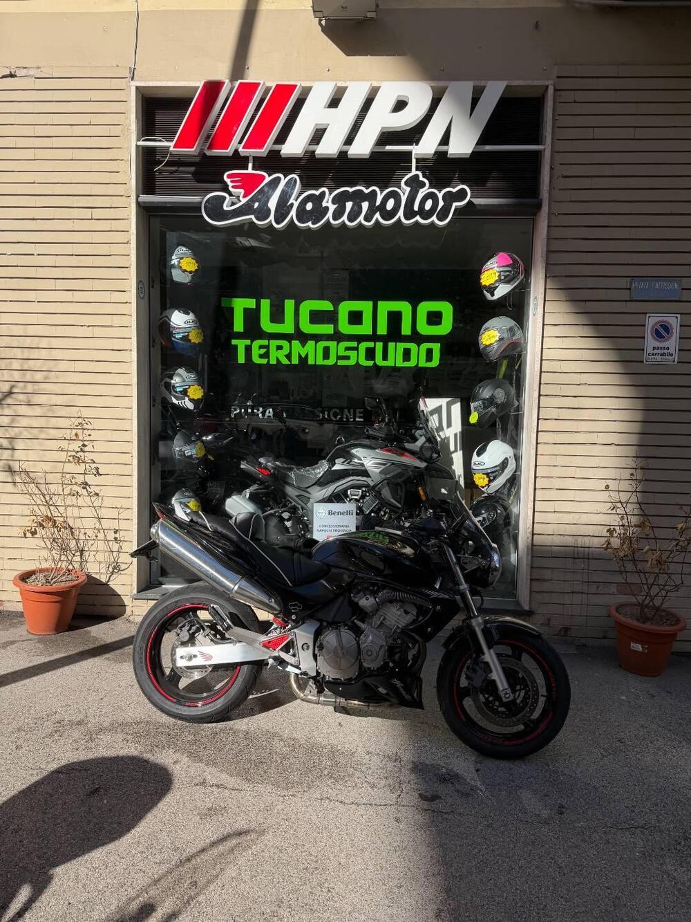 Honda Hornet 600 (2000 - 02) (3)