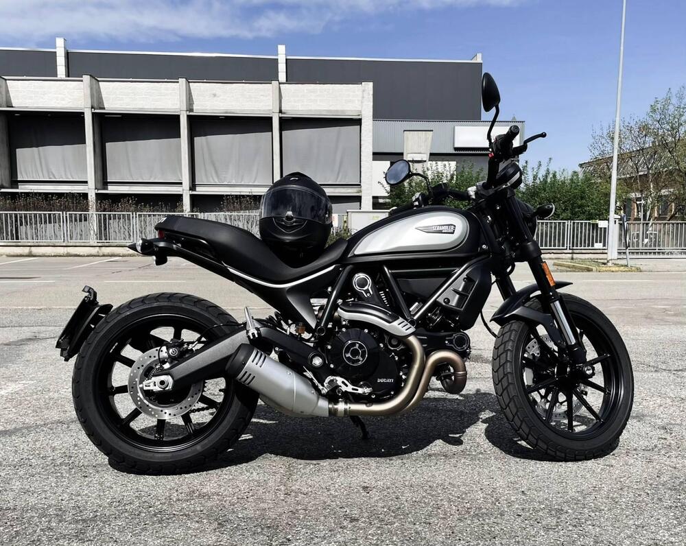 Ducati Scrambler 800 Icon Dark (2021 - 22) (3)