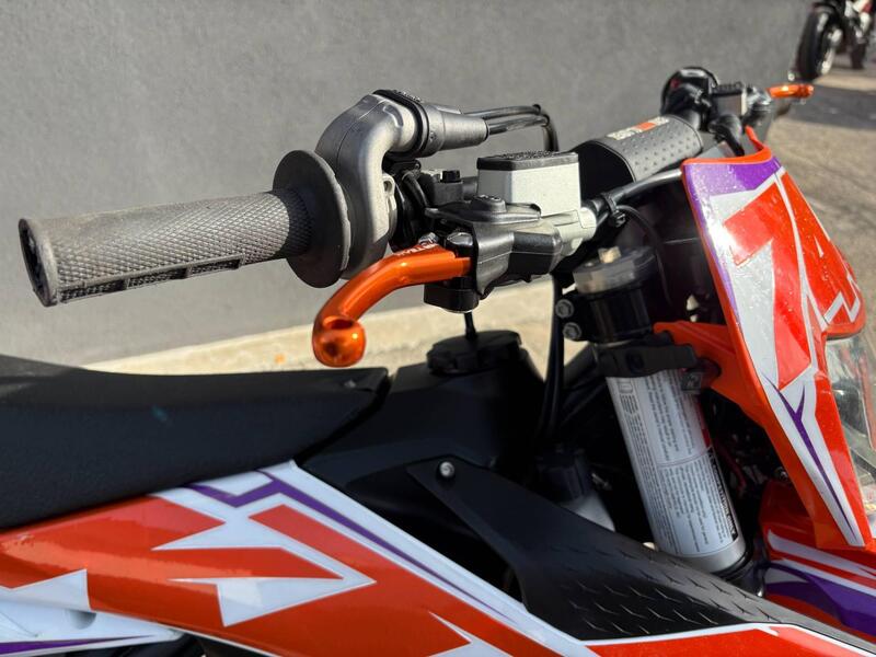 KTM 125 SX (2023) (12)