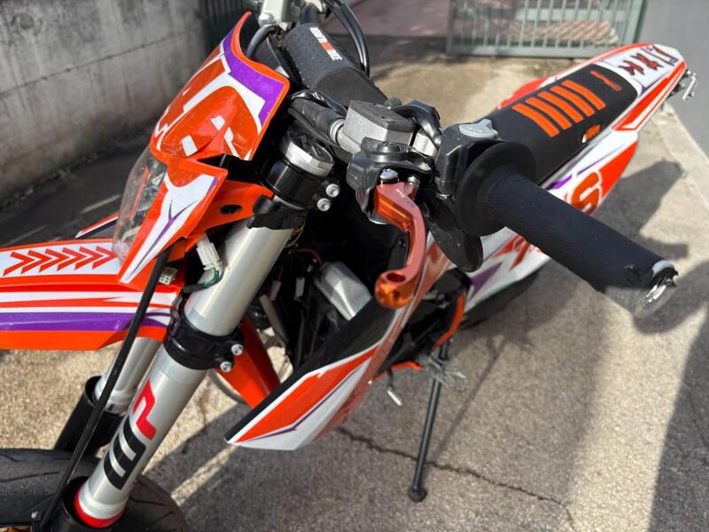 KTM 125 SX (2023) (13)