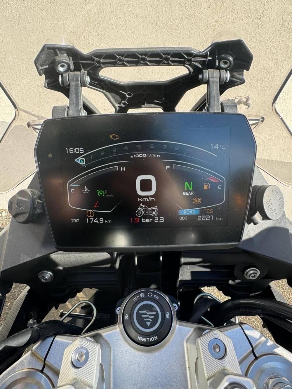 Voge Valico 900DSX (2024 - 26) (4)