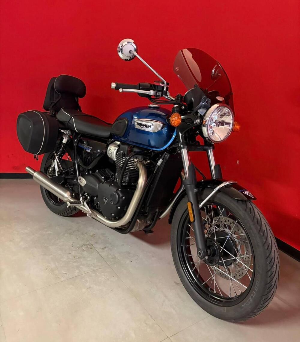 Triumph Bonneville T100 (2021 - 25) (2)