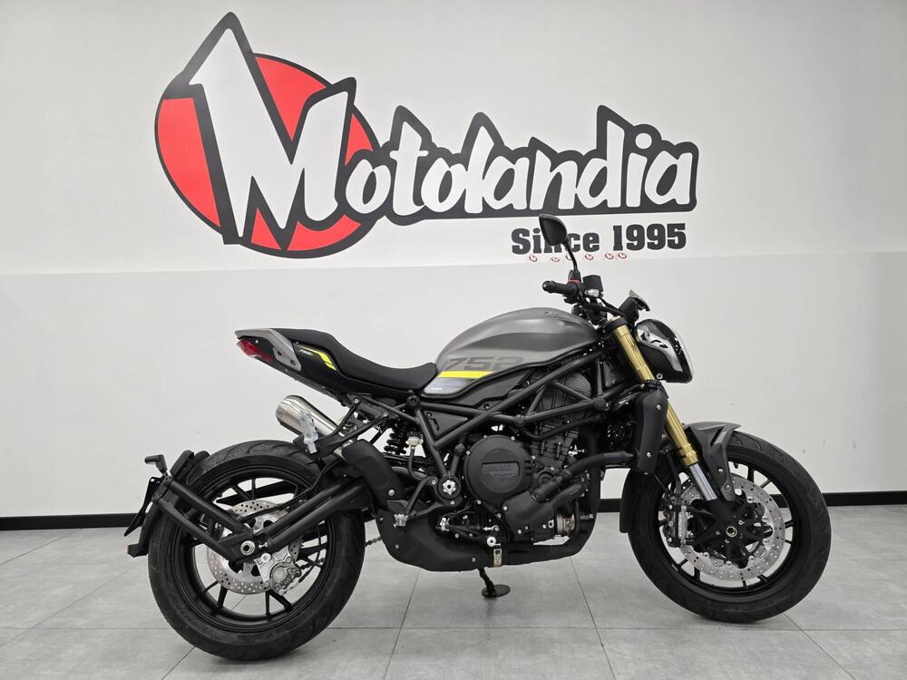 Benelli 752 S (2022 - 25) (4)