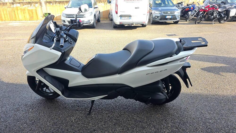 Honda Forza 300 ABS (2013 - 17) (3)