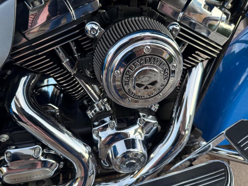 Harley-Davidson 1690 Street Glide (2011 - 13) - FLHX (15)