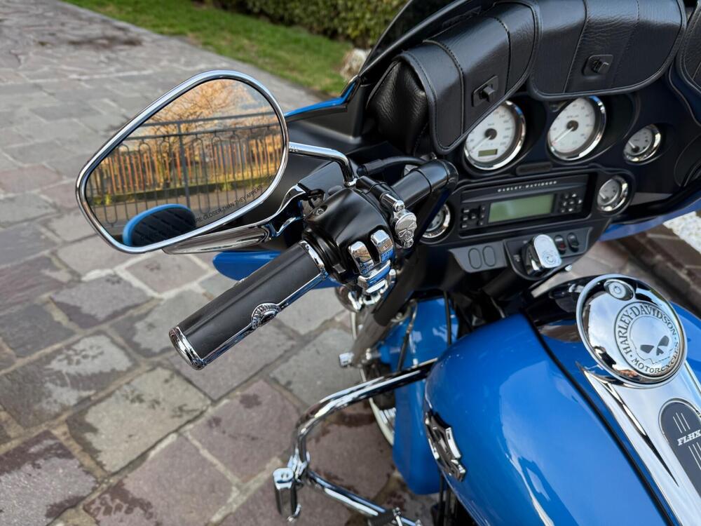 Harley-Davidson 1690 Street Glide (2011 - 13) - FLHX (10)