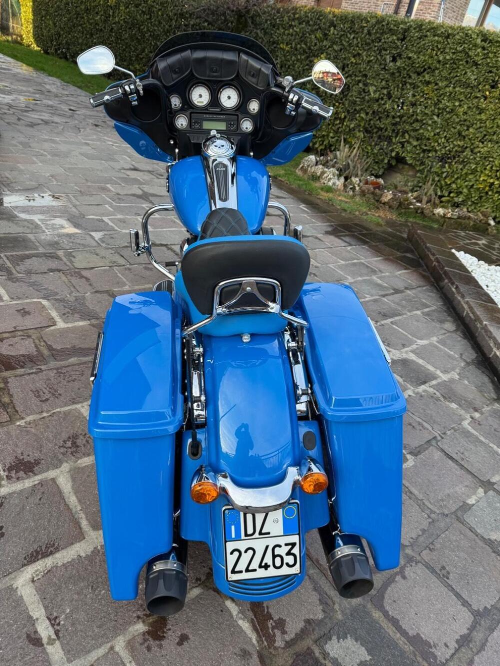 Harley-Davidson 1690 Street Glide (2011 - 13) - FLHX (5)