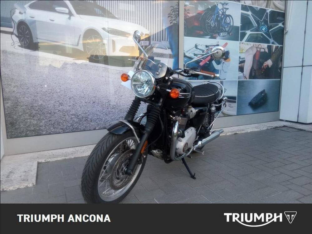 Triumph Bonneville T120 Stealth Edition (2024) (10)