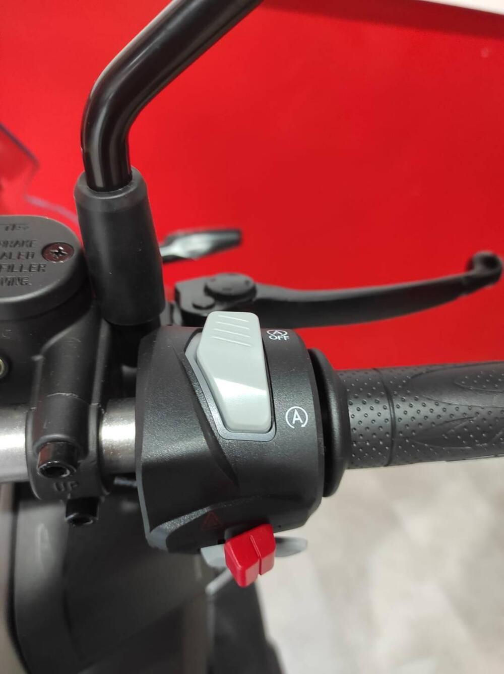 QJ Motor ATR 125 X (2024 - 26) (8)