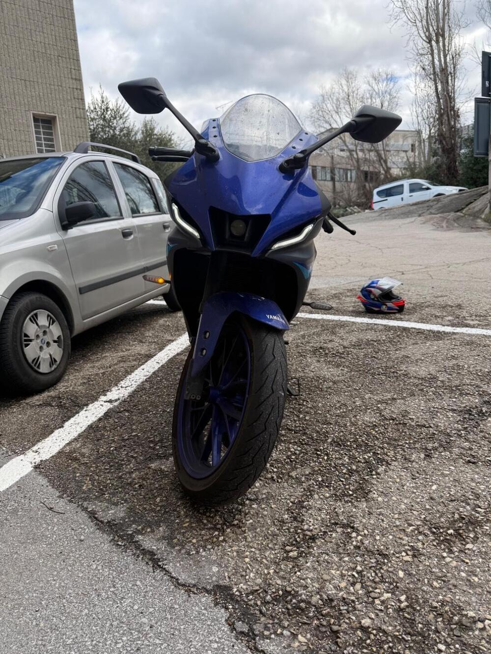 Yamaha YZF R125 (2023 - 26) (2)