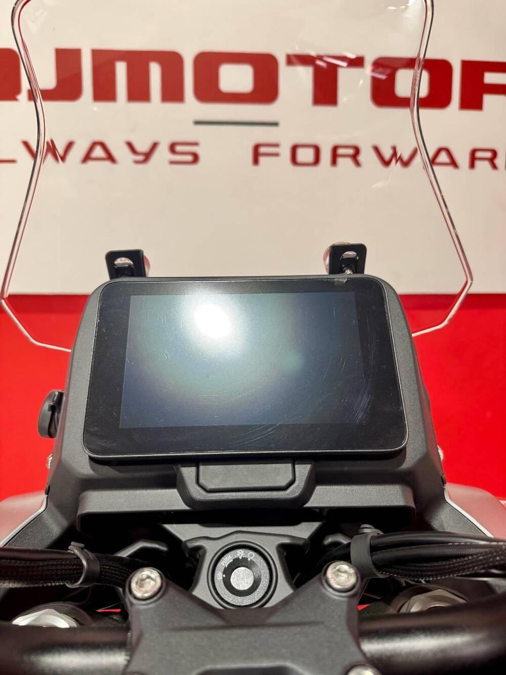 QJ Motor SRT 700 SX (2025 - 26) (20)