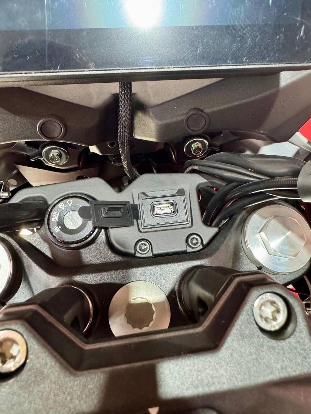 QJ Motor SVT 650 X (2025 - 26) (5)