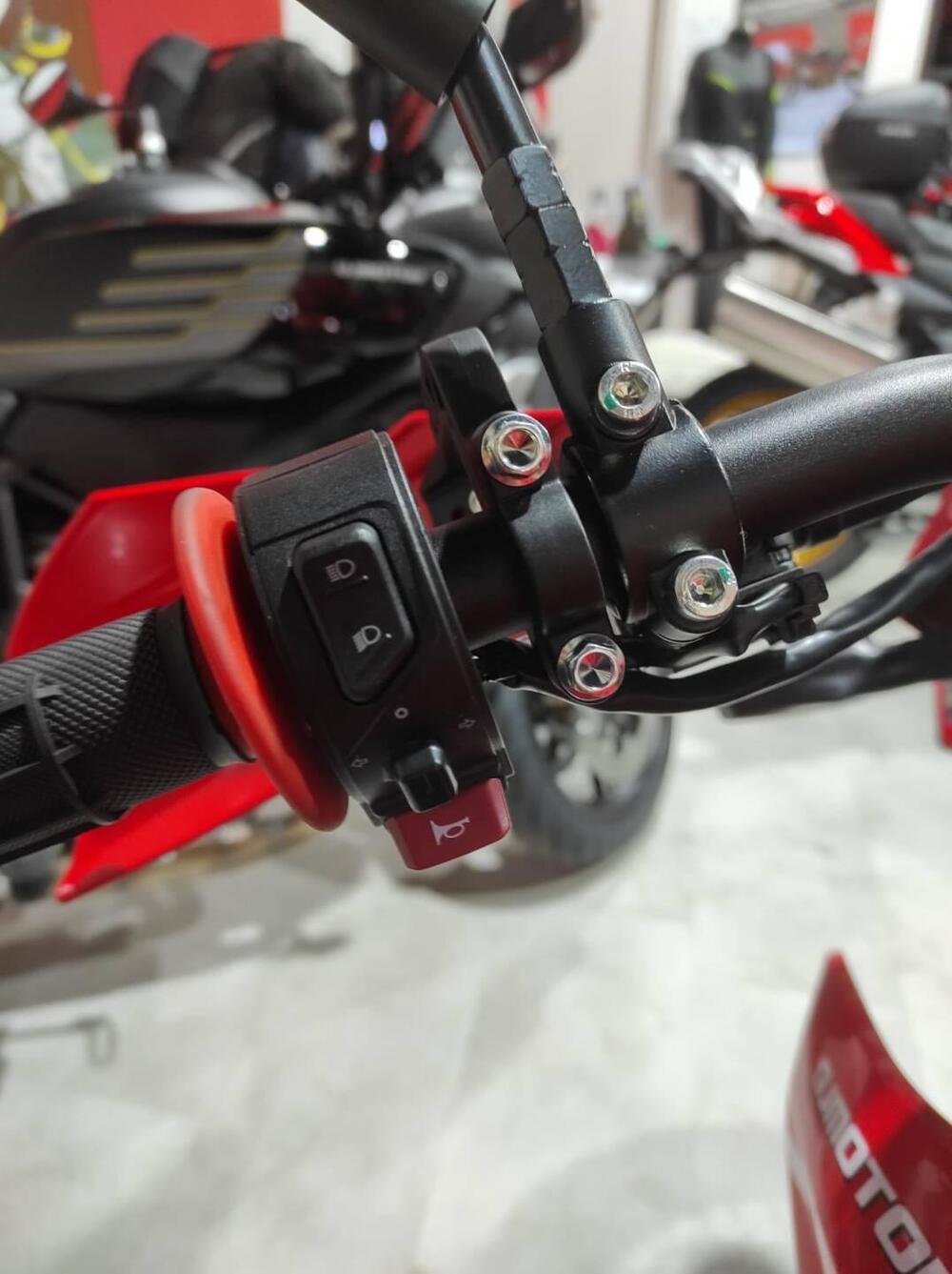 QJ Motor COV 125 X (2026) (10)