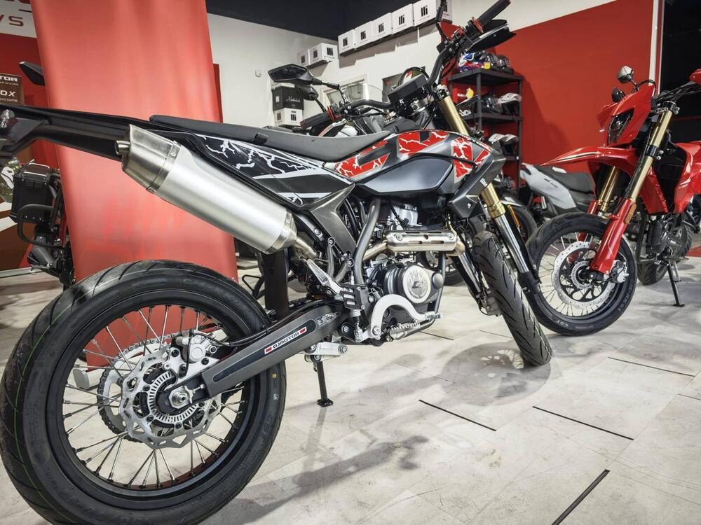 QJ Motor COV 125 X (2026) (5)