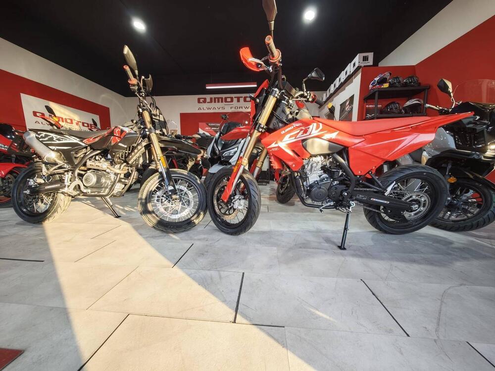 QJ Motor COV 125 X (2026) (15)