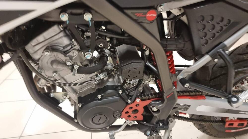 Fantic Motor XMF 125 Motard Performance 4T (2023 - 24) (6)