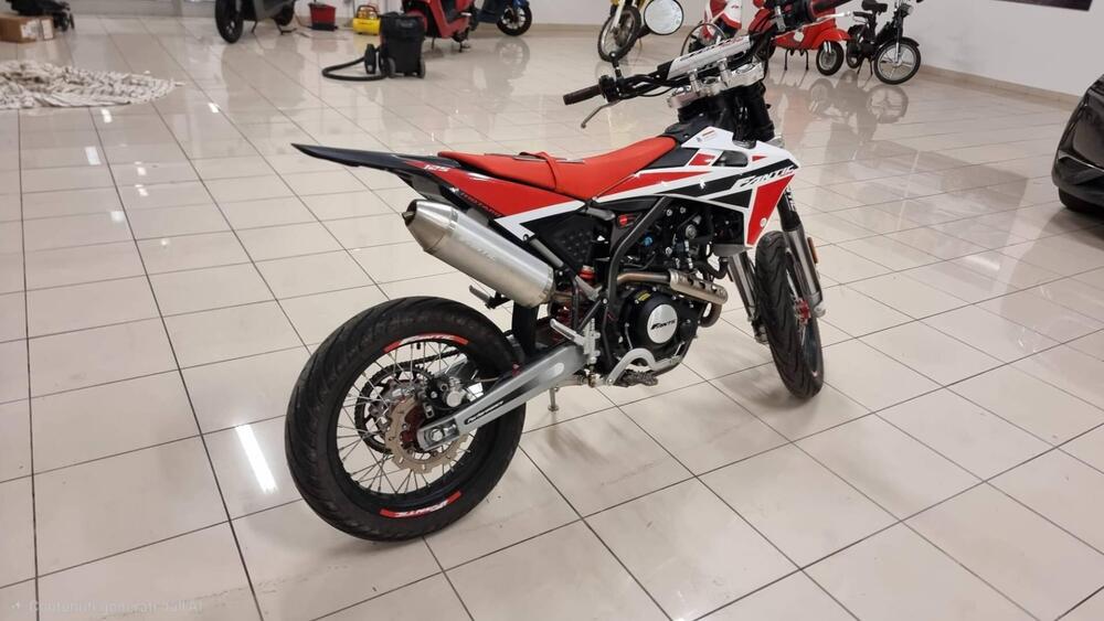 Fantic Motor XMF 125 Motard Performance 4T (2023 - 24) (2)