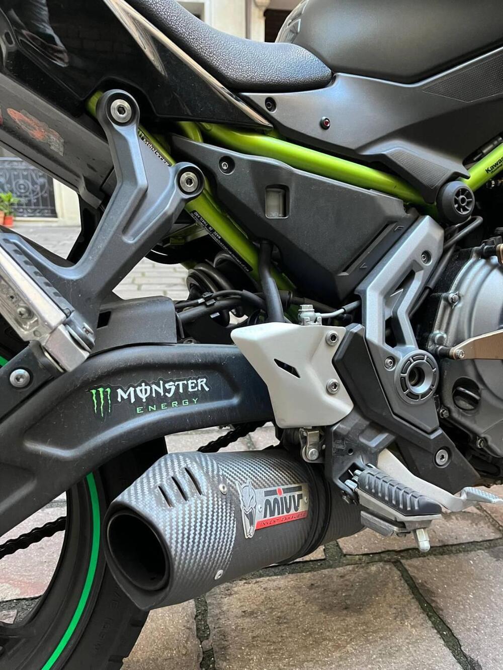 Kawasaki Z 650 (2017 - 19) (12)