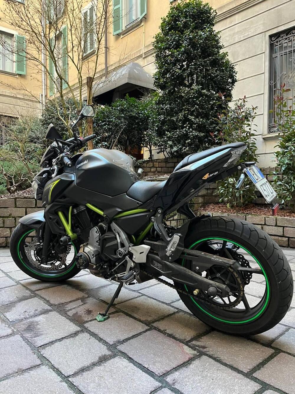 Kawasaki Z 650 (2017 - 19) (2)