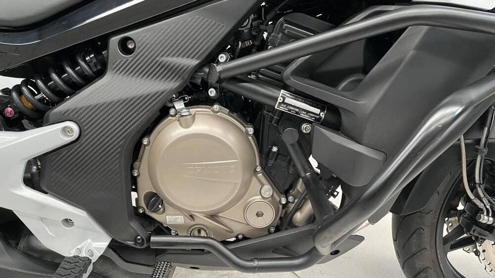 CFMOTO 650MT (2021 - 24) (7)