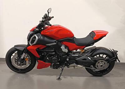 Ducati Diavel V4 (2023 - 26) usata