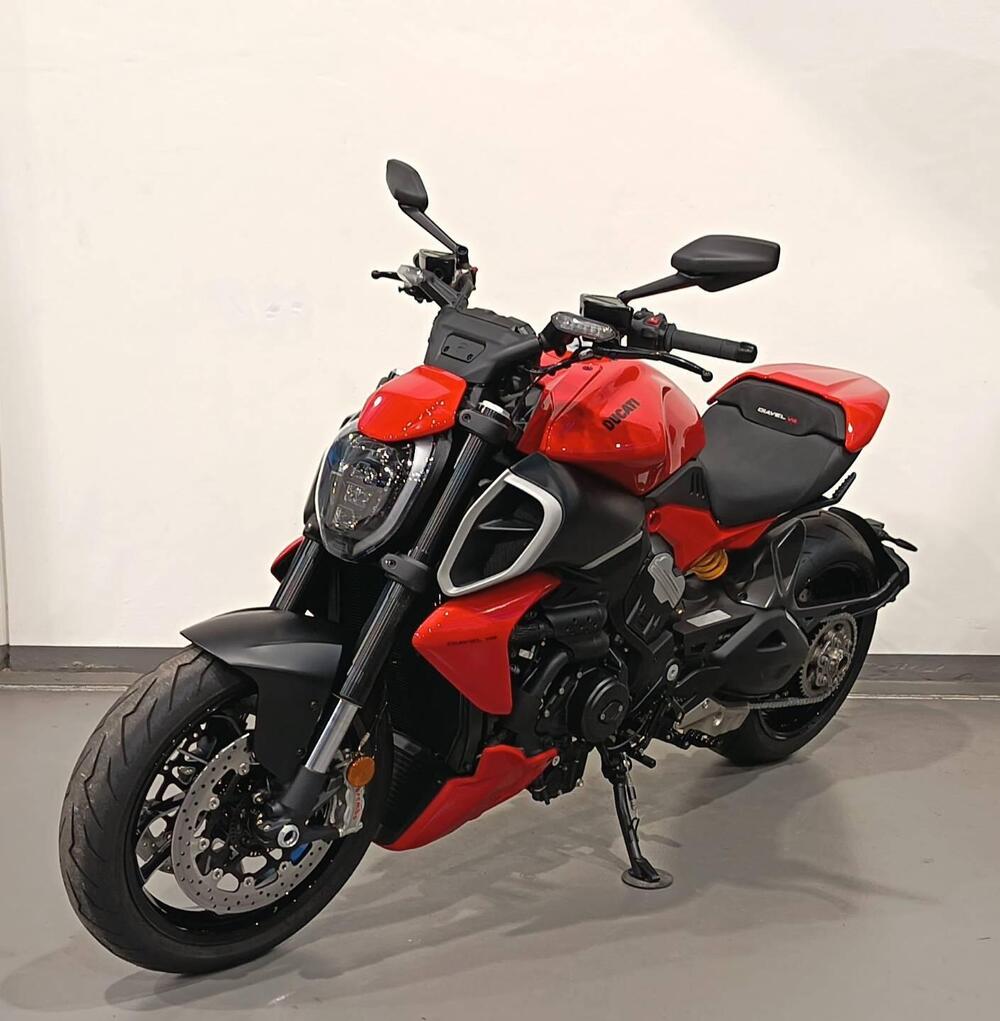 Ducati Diavel V4 (2023 - 26) (2)