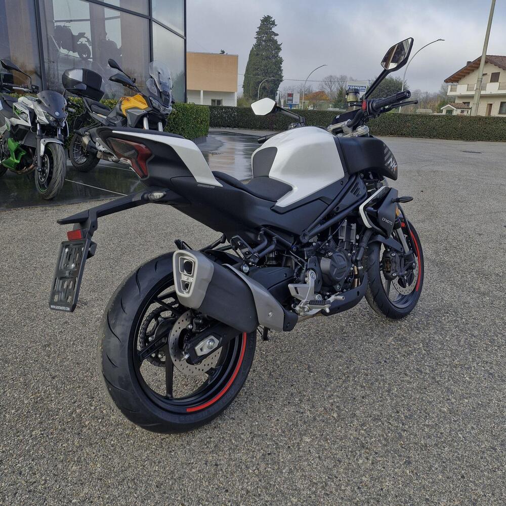 CFMOTO 450NK (2023 - 26) (8)